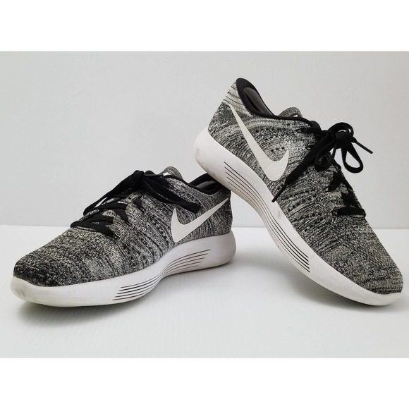 Nike - LunarEpic Low Flyknit Oreo Black Running Shoes - Women's 8 - 843765-001 - Picture 2 of 12